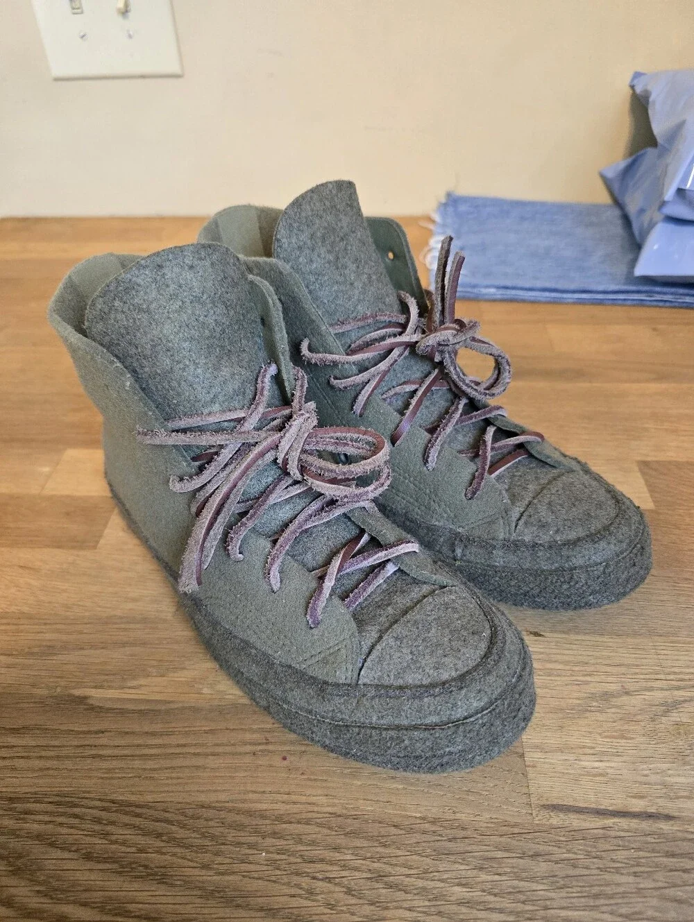 Converse x JW Anderson Chuck 70 Felt High Top Sneakers Olive Green Women's 7 - Picture 2 of 16